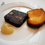 ブーケ・ド・フランス - フォアグラと栗を入れたテリーヌ仕立てブーダンノワール