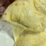 ガネーシュ - チーズが控えめにビヨーン♪