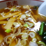 Ramen Dokoro Tenjin - 具材多し、スープは会津若松らしいげん骨がメイン