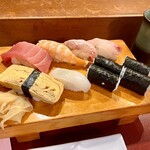 泉寿司 - 6巻と細巻き