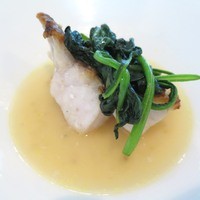 エルルカン・ビス - ソイの蒸し焼き  にんにくと柑橘のブイヨンソース