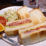 ホッと珈琲館 - BLTサンド　650円