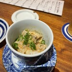 とにかく米にこだわる店 ※米屋 - お通しの春キャベツと豚の和物