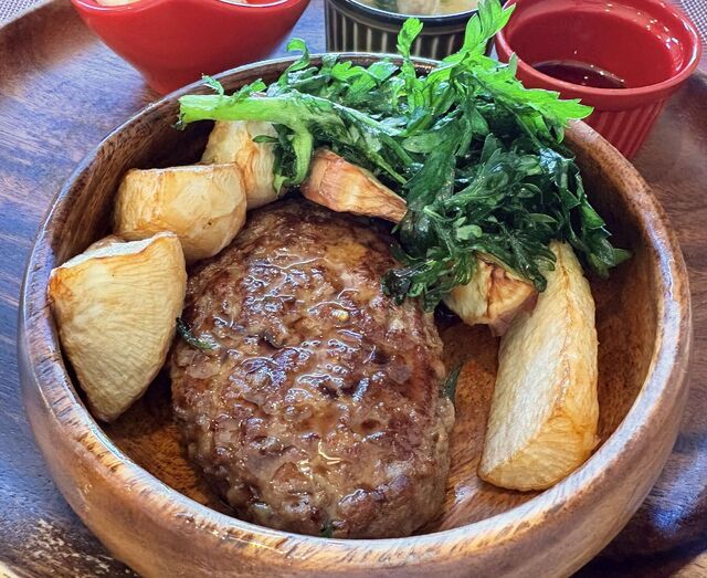 ハチオウジファーマーキッチン ふぁむ （HACHIOJI FARMER'S KITCHEN