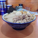 ケンチャンラーメン - 横アングル。