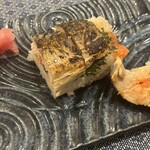 鯖の上にも三年 - 