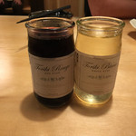 Torikizoku - 赤と白のグラスワイン。
