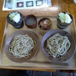 悠 - 蕎麦友の注文した二色そば