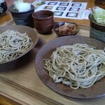 悠 - 蕎麦友の注文した二色そば