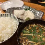 ごはん屋 zuku - マグロ山かけとご飯セット