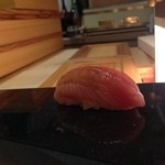 鮨 心白 - 12日寝かせた伊東の神経〆の鰤（2015.03.16）