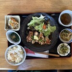 酒の蔵 えん - 日替わりランチ = 油淋鶏(ユーリンチー)