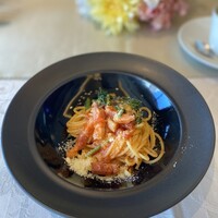イタリア料理 サンミケーレ - 本日のパスタ  ベーコンとほうれん草のトマトパスタ