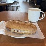 スターバックスコーヒー - 料理写真:ハム&マリボーチーズ 石窯フィローネ