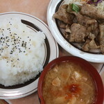 洋庖丁 - 料理写真:からし焼肉ランチ（大）