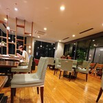 覚王山カフェ Ji.Coo. - 店内の様子です。
