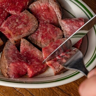 【厳選肉】自慢の肉メニューを多彩にご用意しております♪