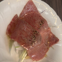 近江うし焼肉 にくTATSU 日本橋室町店 - 