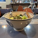 八鮮大連餃子 - 牛肉ビャンビャン麺（980円）