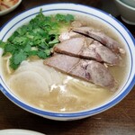 麻辣牛肉麺 - 