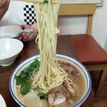 麻辣牛肉麺 - 