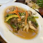 イタリアン酒場ナチュラ - イイダコと春菊の旨辛ソテー（本日のおすすめ）