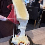 Cheese Meets Meat - 