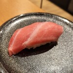 にぎり塚本鮮魚店 - 料理写真:大トロ