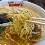 みんなのテンホウ - 麺はこんな感じ