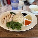 海南鶏飯食堂 - 海南鶏飯Mサイズ