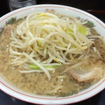 ラーメン - 豚入ラーメン・800円