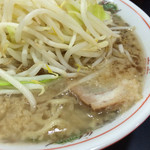 ラーメン - 豚入ラーメン・800円