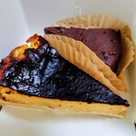un weekend - ゴルゴンゾーラバスクチーズケーキ　　
　　　　　　　　　　　　　　税込み540円
　　チョコレートテリーヌ  税込み460円