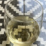 スラッシュカフェアンドバー 川崎 - 飲み放題グラスワイン