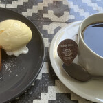 スラッシュカフェアンドバー 川崎 - デザート&コーヒー
