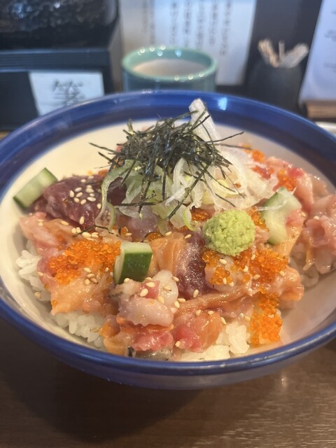 海街丼 三軒茶屋本店 （ウミマチドン） - 三軒茶屋/海鮮 | 食べログ