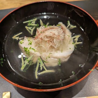 きたしんち 弓場慎之佑