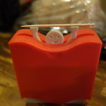 河内カルメン - 爪楊枝出し器