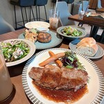 ROPPONGI STEAK HOUSE MEATON - 