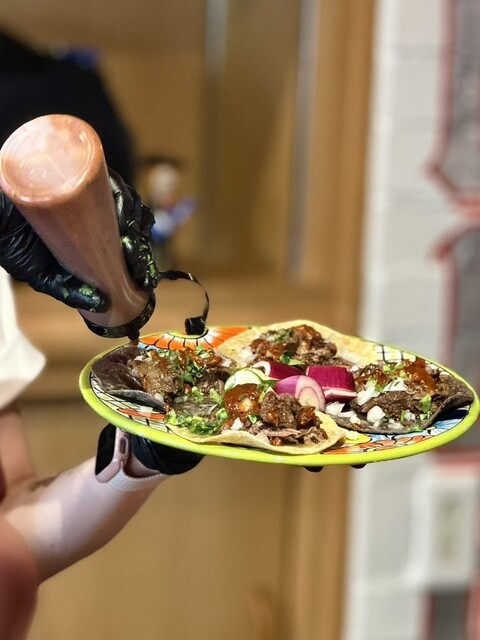 TONATIUH TACOS （トナティウタコス） - 石川町/タコス | 食べログ