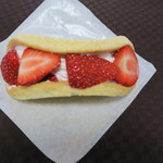 フルーツ工房 - 2015年03月09日（月）　PM 12:30　苺家のオムレット