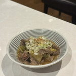 酒場わたなべ - 和牛煮込み