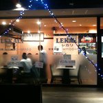 お店の外観です