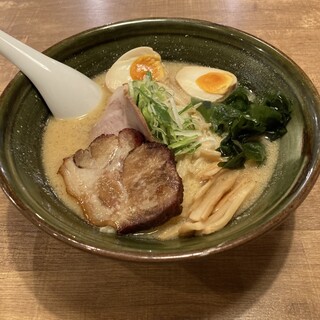 手作りの味噌らーめん 味噌樽_1
