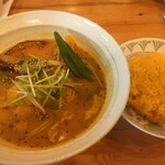 札幌スープカリー ハナハナ - 骨付チキンスープカレー