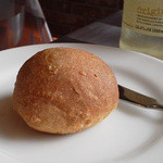 ロティスリー カルトポスタル - 自家製パン