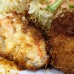 洋食の朝日 - まるでグラタンのようなクリームコロッケ