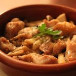 ブラッスリー ラ＊フェスタ  - 鶏と茸の窯焼き