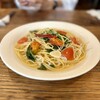 コパン - しらすとフレッシュトマトとほうれん草のペペロンチーノ