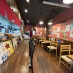 なにわ大衆酒場の赤い星 - 店内